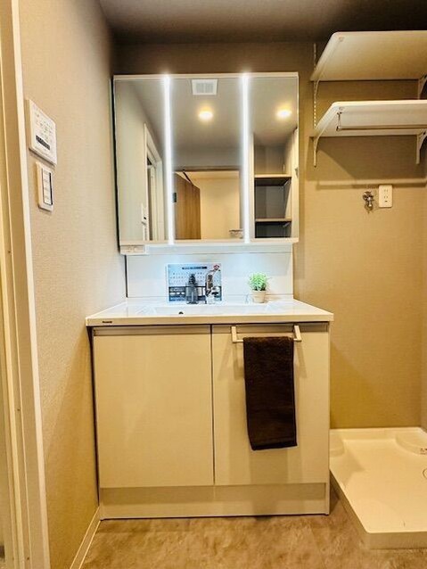 apartment 奈良県奈良市神功５丁目１－５ 、１階　ハウスドゥ奈良神功