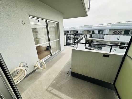 apartment 奈良県奈良市神功５丁目１－５ 、１階　ハウスドゥ奈良神功