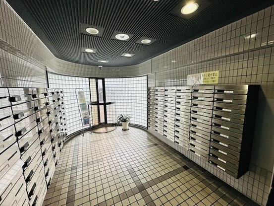 apartment 奈良県奈良市神功５丁目１－５ 、１階　ハウスドゥ奈良神功