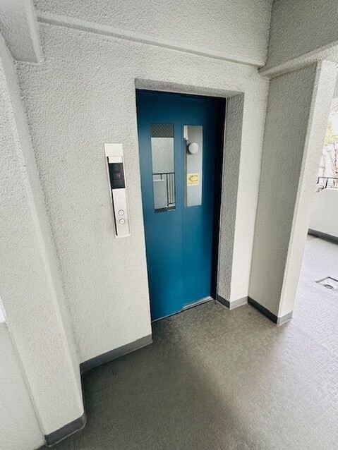 apartment 奈良県奈良市神功５丁目１－５ 、１階　ハウスドゥ奈良神功