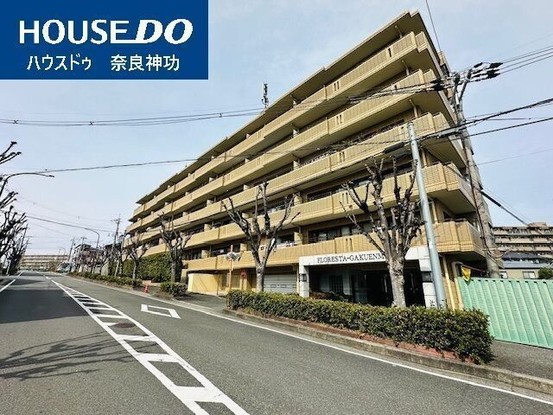 apartment 奈良県奈良市神功５丁目１－５ 、１階　ハウスドゥ奈良神功