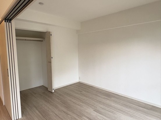 apartment 東京都小平市仲町652-3 マ・メゾンビル１階