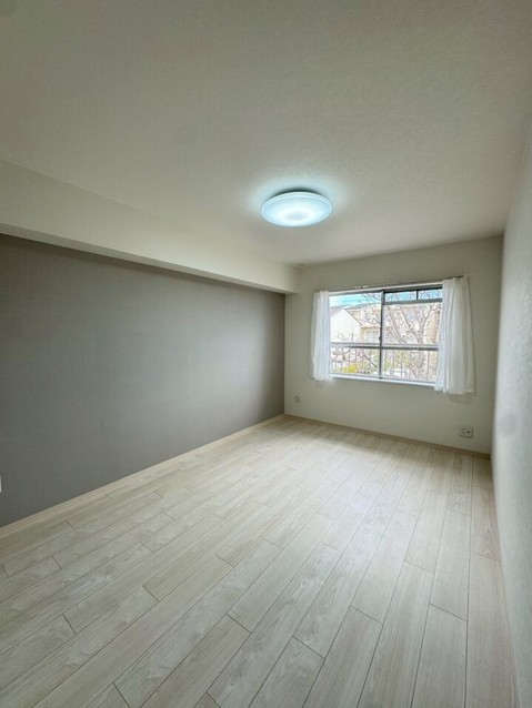 apartment 神奈川県厚木市田村町8-8 柳田ビル1階