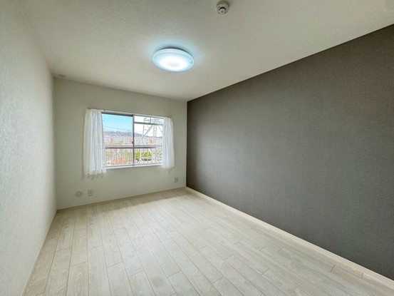 apartment 神奈川県厚木市田村町8-8 柳田ビル1階