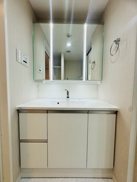 apartment 神奈川県厚木市田村町8-8 柳田ビル1階
