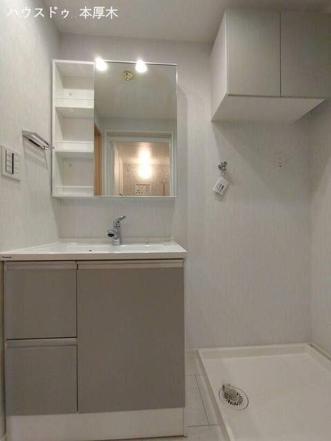 apartment 神奈川県厚木市田村町8-8 柳田ビル1階