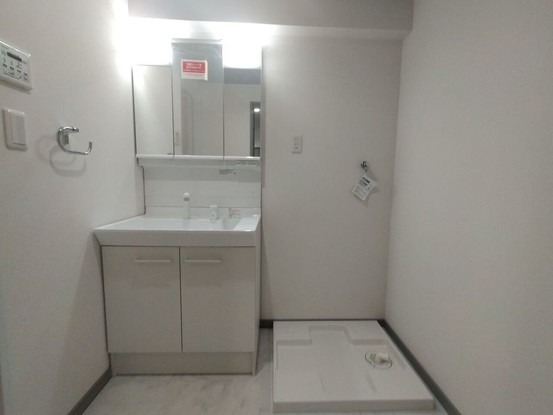 apartment 神奈川県厚木市田村町8-8 柳田ビル1階