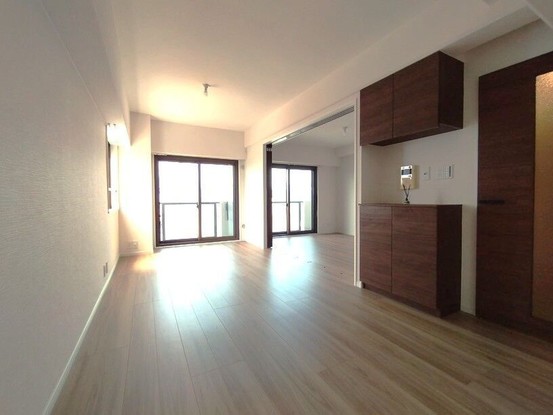 apartment 神奈川県厚木市田村町8-8 柳田ビル1階