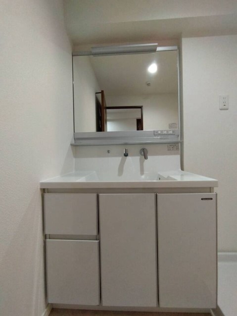 apartment 神奈川県厚木市田村町8-8 柳田ビル1階
