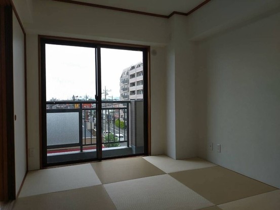 apartment 神奈川県厚木市田村町8-8 柳田ビル1階