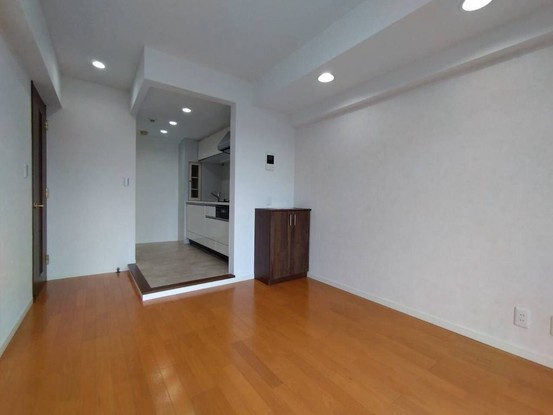 apartment 神奈川県厚木市田村町8-8 柳田ビル1階