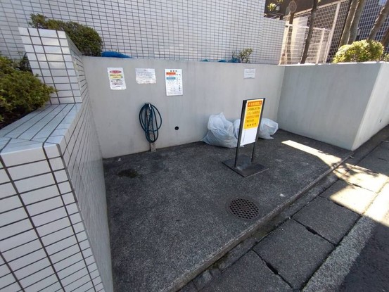 apartment 神奈川県海老名市柏ケ谷２丁目
地図を見る