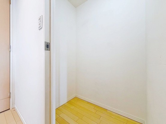 apartment 東京都葛飾区新小岩１丁目51－18 第二クレールパル　1F