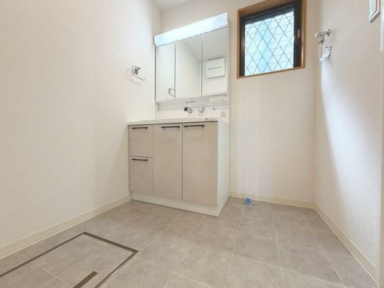 townhouse 東京都葛飾区新小岩１丁目51－18 第二クレールパル　1F