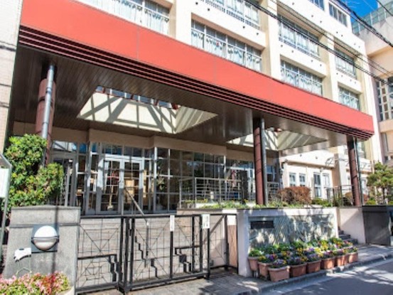 apartment 東京都葛飾区新小岩１丁目51－18 第二クレールパル　1F