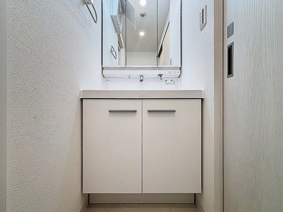 apartment 東京都葛飾区新小岩１丁目51－18 第二クレールパル　1F