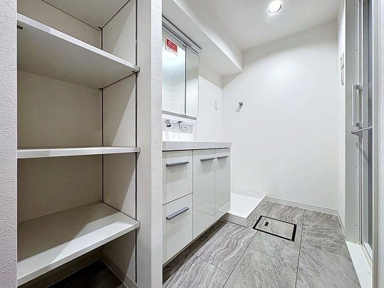 apartment 東京都葛飾区新小岩１丁目51－18 第二クレールパル　1F