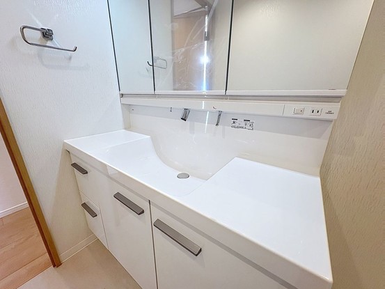 apartment 東京都葛飾区新小岩１丁目51－18 第二クレールパル　1F