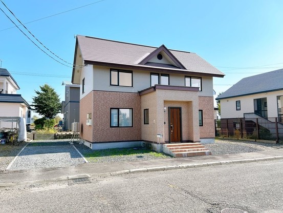 detached 北海道滝川市黄金町東４丁目
地図を見る