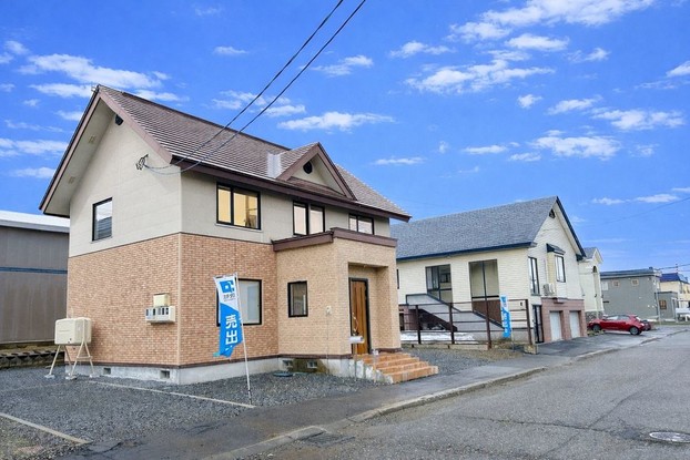 detached 北海道滝川市黄金町東４丁目
地図を見る