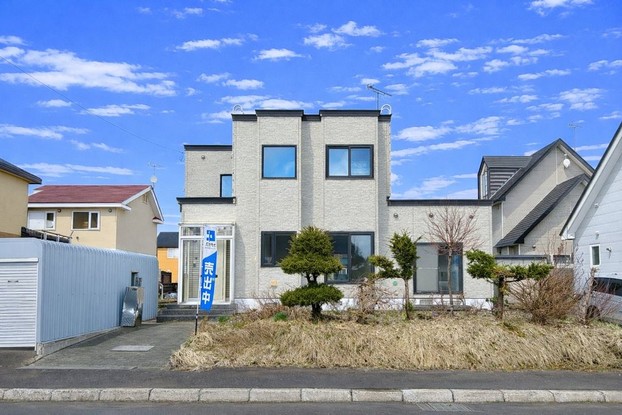 detached 北海道滝川市中島町５丁目
地図を見る