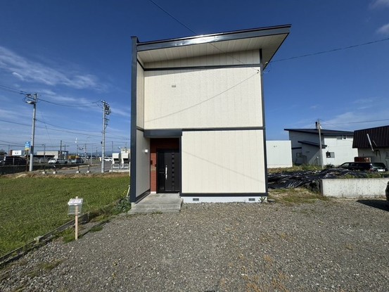 detached 北海道岩見沢市南町三条２丁目2番12