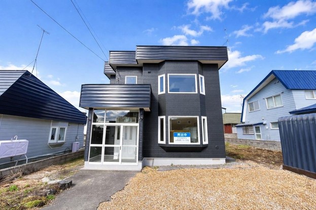 detached 北海道岩見沢市一条東１６丁目
地図を見る