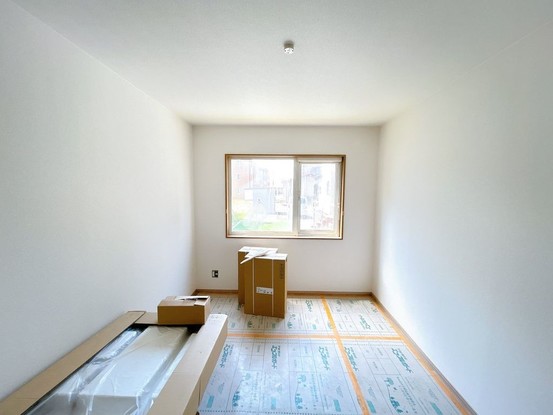 detached 北海道滝川市一の坂町東３丁目
地図を見る