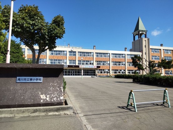 detached 北海道滝川市一の坂町東３丁目
地図を見る