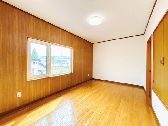 detached 北海道紋別郡遠軽町岩見通北１０丁目
地図を見る