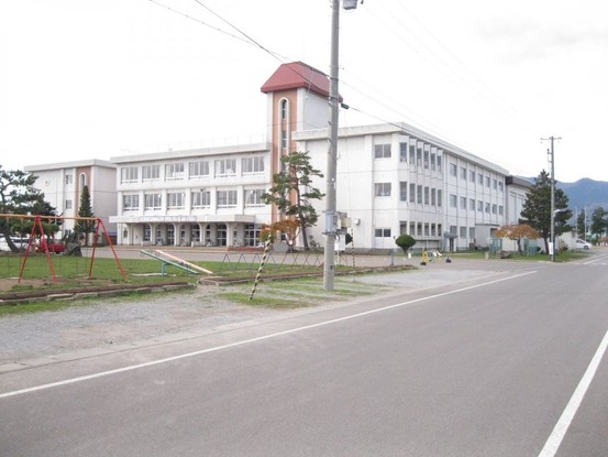detached 青森県十和田市大字三本木稲吉85-66