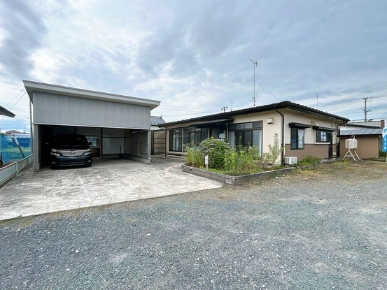 detached 青森県十和田市大字相坂字白上
地図を見る