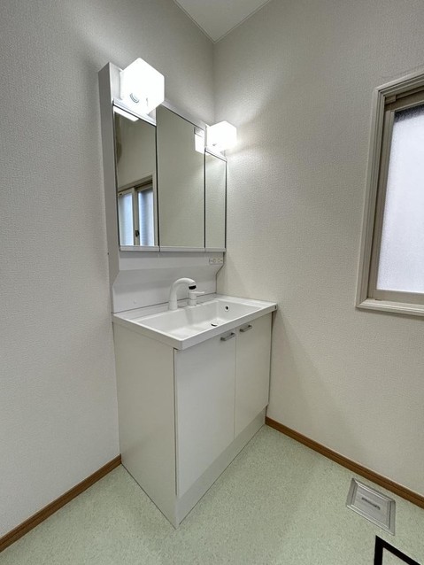 apartment 青森県青森市大字幸畑字松元
地図を見る