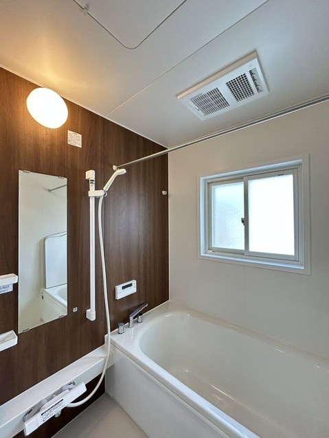 apartment 青森県青森市大字幸畑字松元
地図を見る