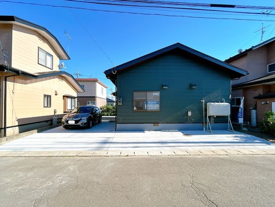 detached 秋田県潟上市飯田川飯塚字塞ノ神
地図を見る
