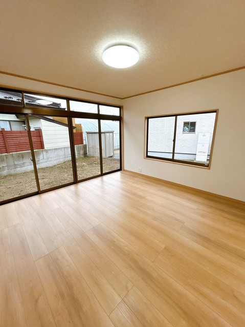 detached 秋田県潟上市天王大崎字野沢
地図を見る