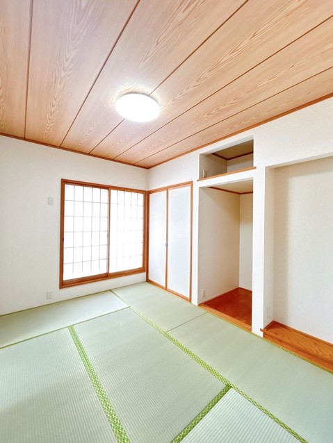 detached 秋田県潟上市天王字江川上谷地
地図を見る
