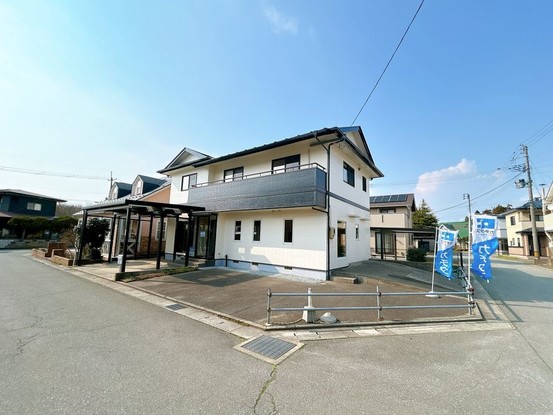 detached 秋田県潟上市天王字江川上谷地
地図を見る