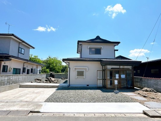 detached 秋田県潟上市天王字下狼縁
地図を見る