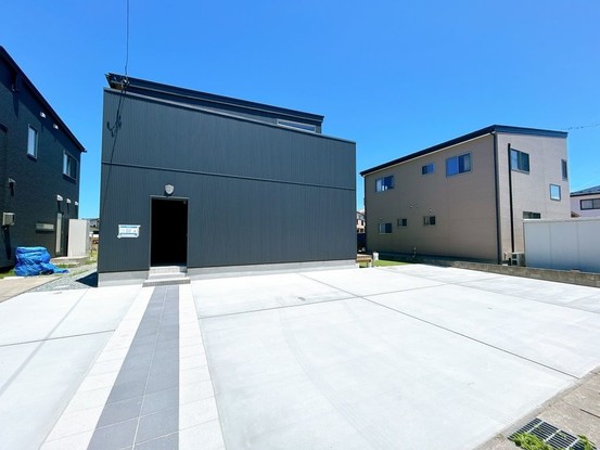 detached 秋田県男鹿市船越字内子
地図を見る