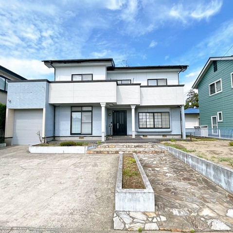 detached 秋田県潟上市天王字持谷地
地図を見る