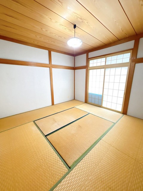 detached 秋田県潟上市天王字持谷地
地図を見る