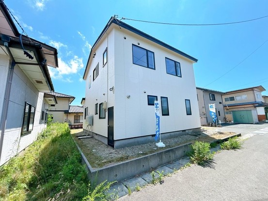 detached 秋田県潟上市天王字北野
地図を見る