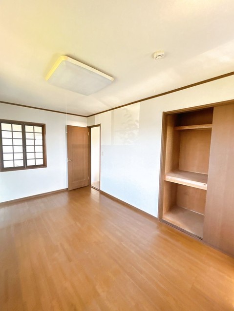 detached 秋田県由利本荘市岩城二古字横砂子
地図を見る