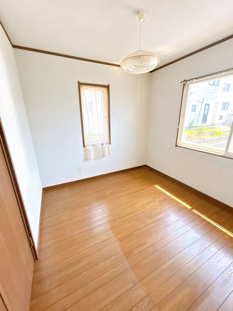 detached 秋田県由利本荘市岩城二古字横砂子
地図を見る