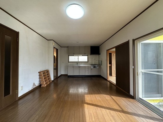 detached 秋田県由利本荘市岩城二古字横砂子
地図を見る