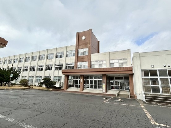 detached 秋田県由利本荘市岩城二古字横砂子
地図を見る