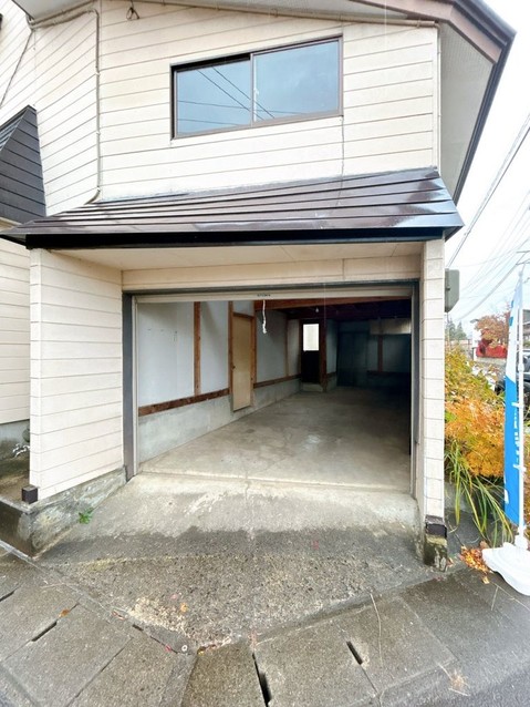 detached 秋田県大仙市刈和野字川原田
地図を見る