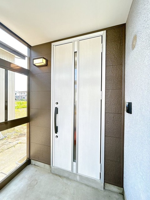 detached 秋田県横手市横手町字上真山
地図を見る