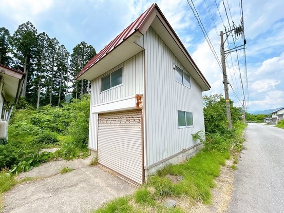 detached 秋田県仙北市田沢湖生保内字源左ェ門野
地図を見る